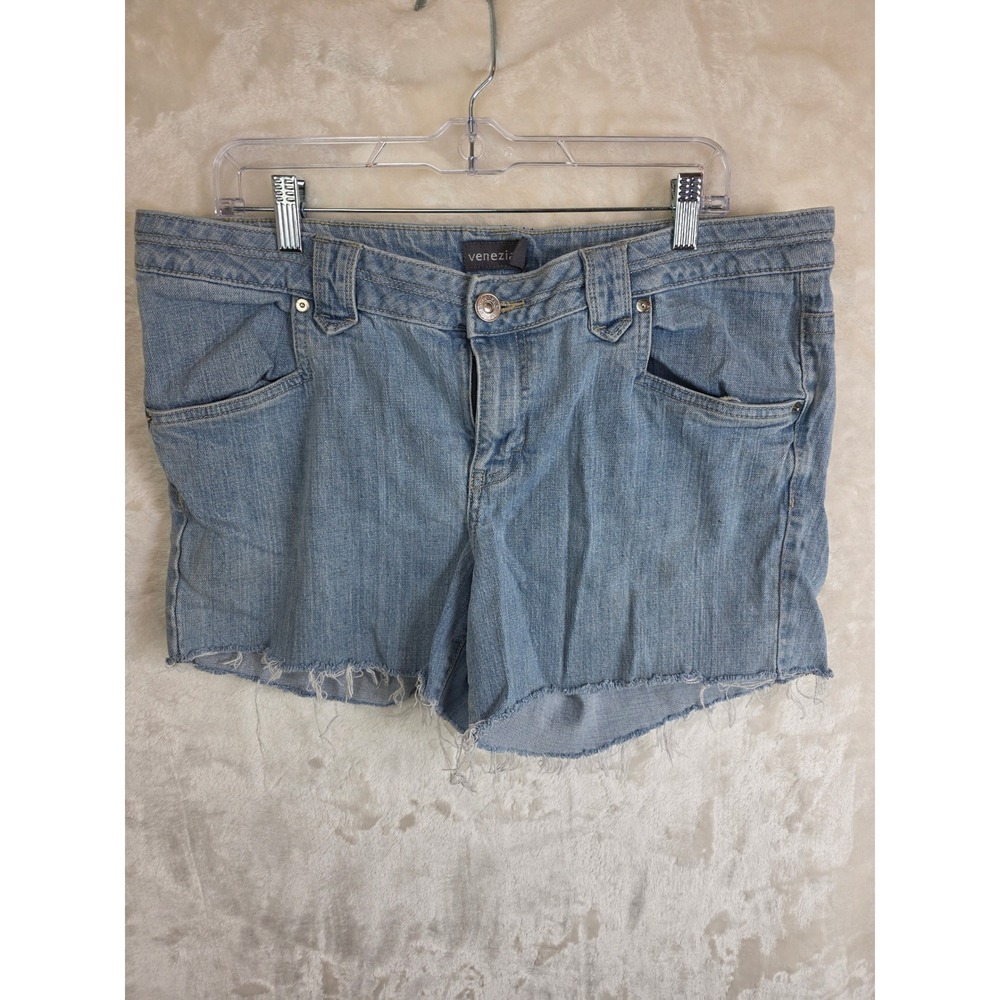 Venezia Womens Blue Light Wash Raw Hem Stretch Denim Jean Shorts Size 18 Average
